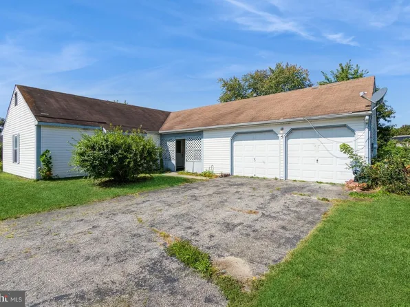 5 Ardley Pl, Sicklerville, NJ 08081