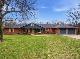 18818 E Bridgewater Pl, Owasso, OK 74055