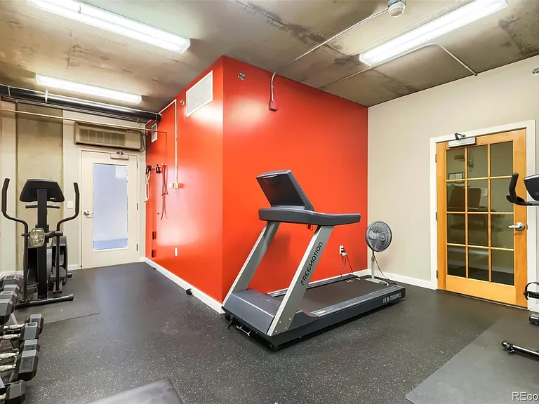 275 S Harrison St #107 — Photo 18