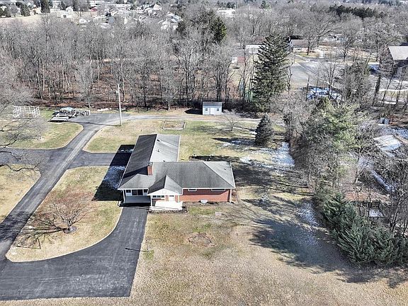 2nd image of 2395 Patton Rd