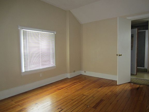 817 Normal Bedroom3_03012019