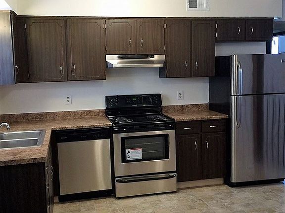 3rd image of 327 N Columbine St APT B