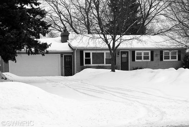 7145 S 12th St photo 1