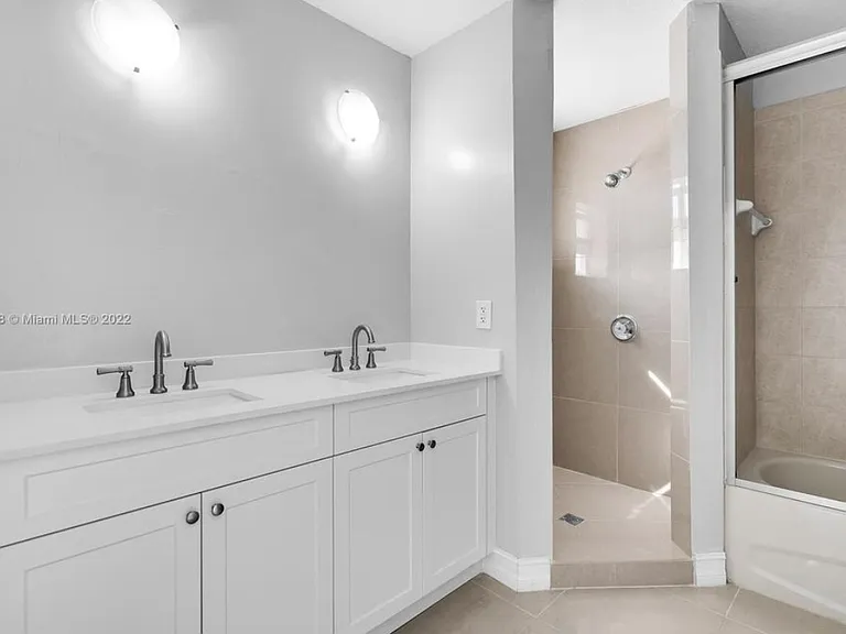 13950 SW 260th St #1 — Photo 15