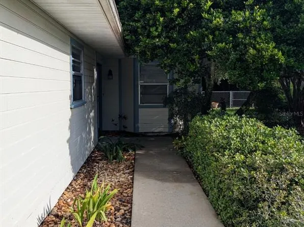 2407 SOUTH AVENUE, LEESBURG, FL 34748