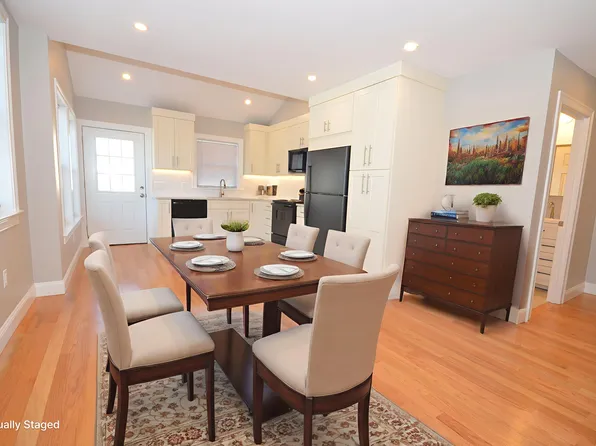 18 Eaton Ave Floor 2, Woburn, MA 01801