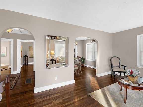 3rd image of 3104 Saint Ann St