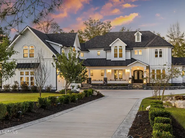 165 Dugald Lane, Hampstead, NC 28443