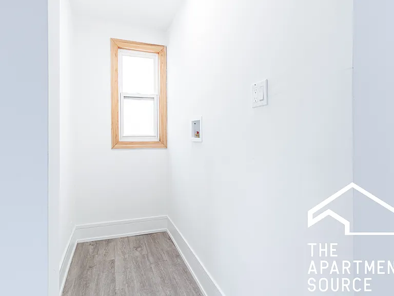 1634 N Whipple St #2 — Photo 13