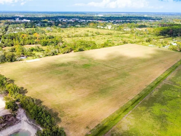 13801 Cedar St, Santa Fe, TX 77517