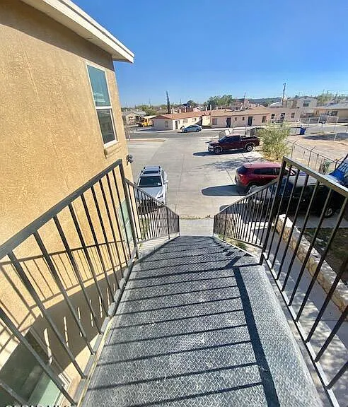 545 East Rd #B — Photo 22