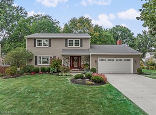 352 Eric Ln, Wadsworth, OH 44281