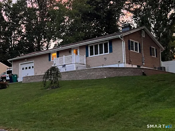 4 Gloria Avenue, Seymour, CT 06483