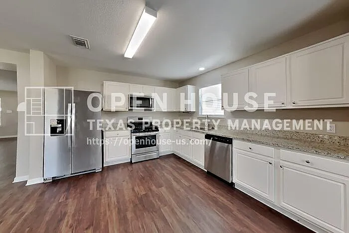 6439 Lily Hollow Ct — Photo 5