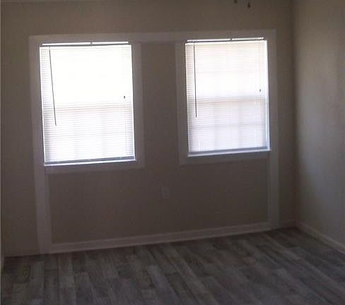 3rd image of 1830 Austin Ave