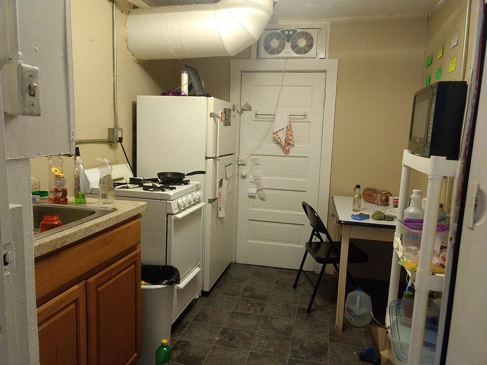2nd image of 509 W Nevada St APT 6