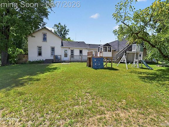 3rd image of 23740 Carleton West Rd