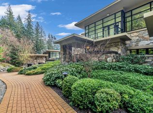 2245 Twin Creek Pl #303, West Vancouver, BC
