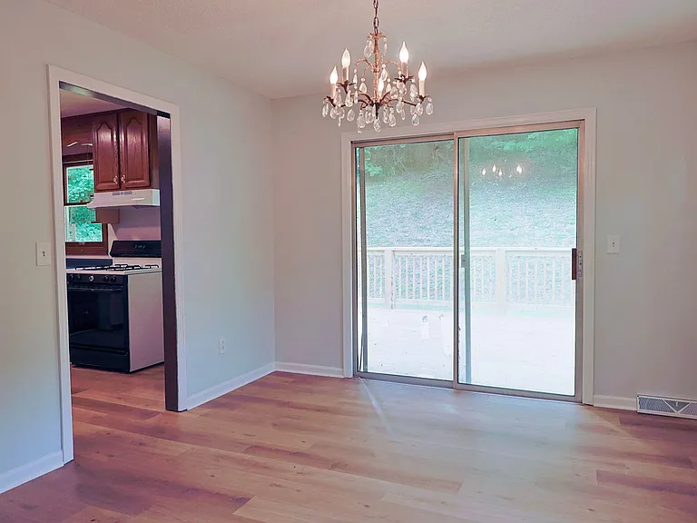 205 Tamassee Dr — Photo 72