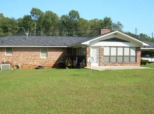 114 Honeysuckle Dr, Albany, GA 31705