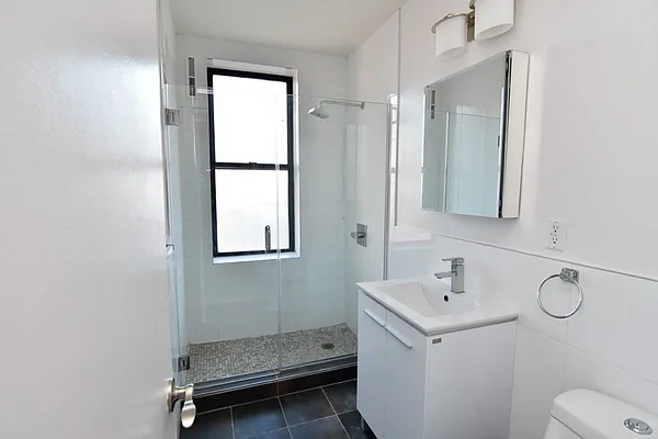 Rented by Bohemia Realty Group | media 16