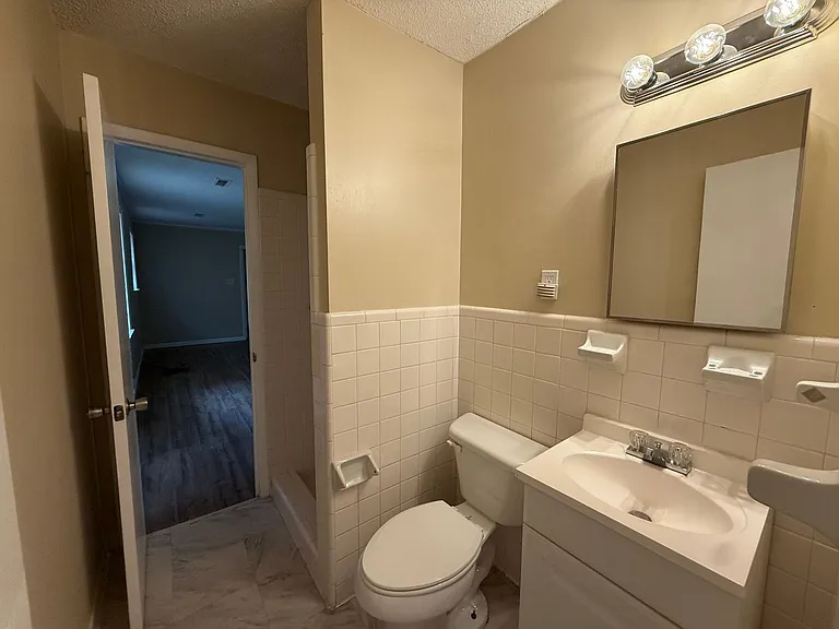 641 Dawson Ter NW — Photo 8