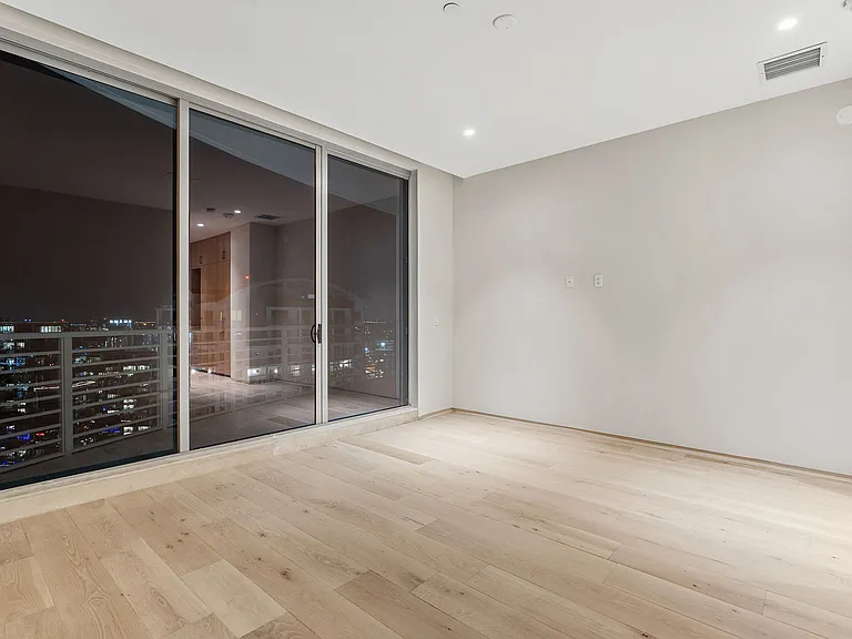 1209 E Cumberland Ave #2902-1/2 — Photo 39