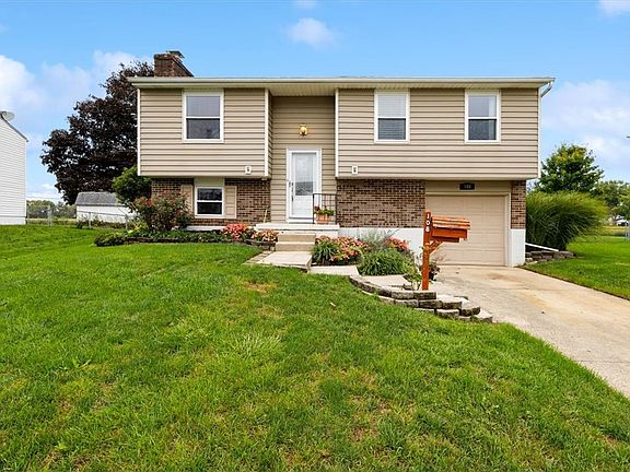 2nd image of 108 Wickham Farm Dr