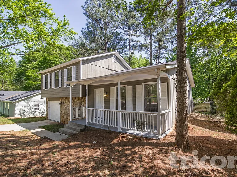 3893 Wood Path Ln — Photo 2