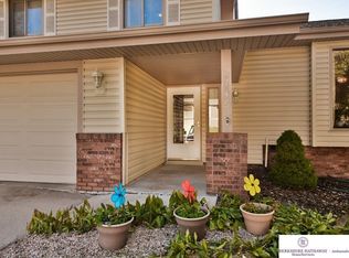 2745 N 131st Cir, Omaha, NE 68164