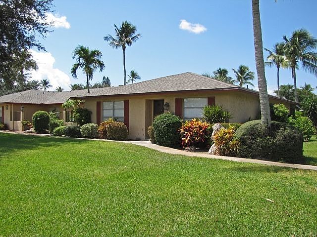 1st image of 390 Palm Dr
