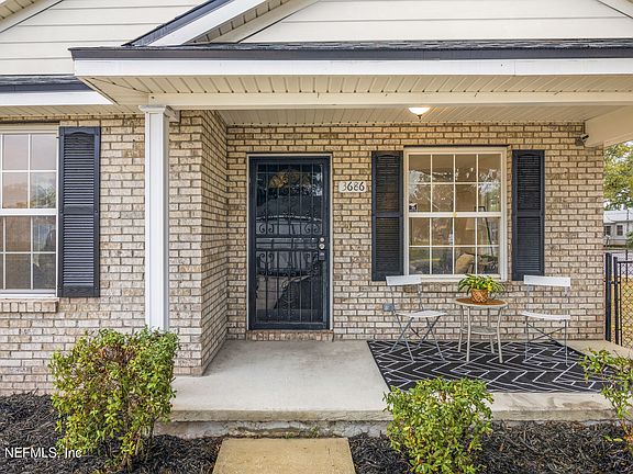 4th image of 3686 WOOD CREEK Lane