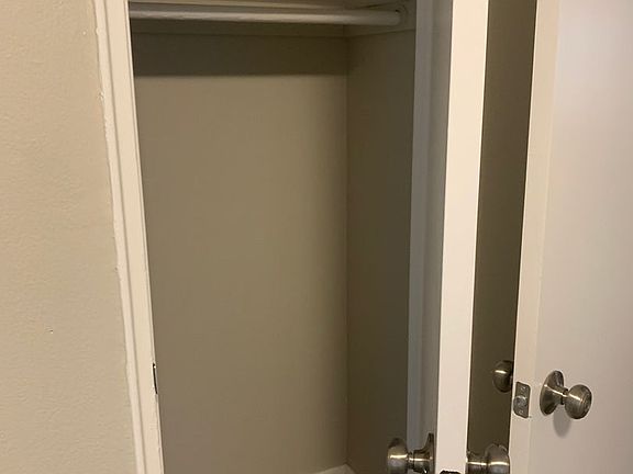 4th image of 141 Anabel Ave