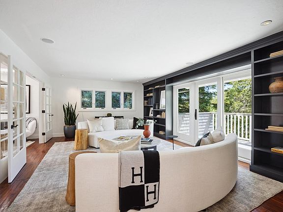 5th image of 100 Ivy Drive