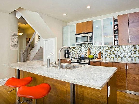 5th image of 2629 18th St