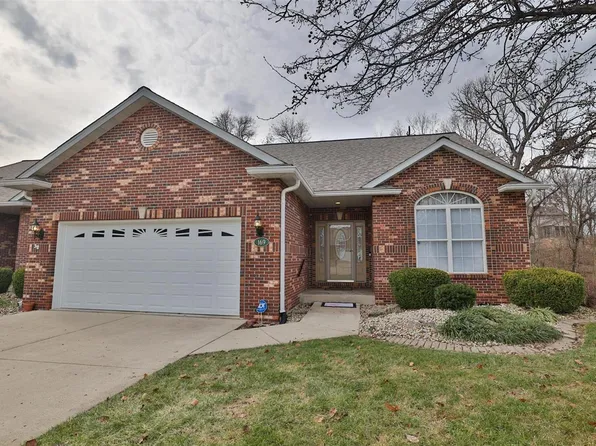 169 Summit Rdg, Maryville, IL 62062