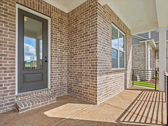 3rd image of 6874 Johnstown Ln