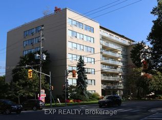 650 Briar Hill Ave #711, Toronto, ON M5N 1N3