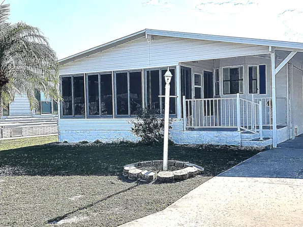 200 Almond Ct, Barefoot Bay, FL 32976