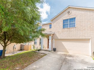 8818 Mainland Blf, San Antonio, TX 78250