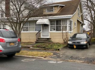 705 Cramer Ave, Schenectady, NY 12306