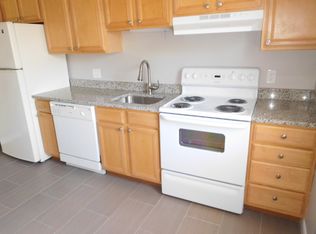 12 Cottage Ct #14, Newton, MA 02458