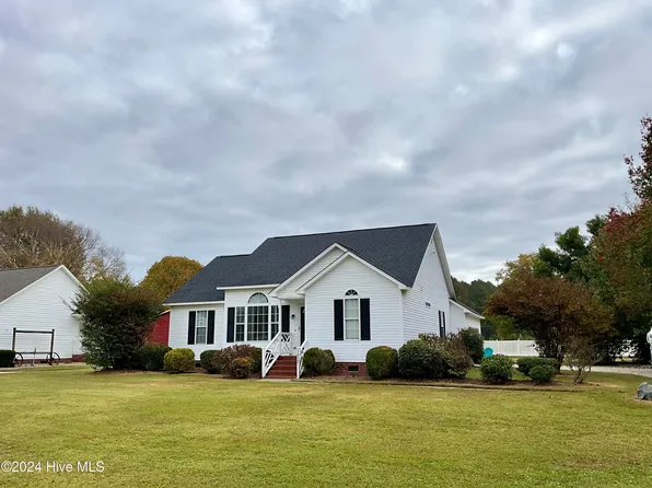 1612 Crawfords Pointe Drive, Greenville, NC 27834