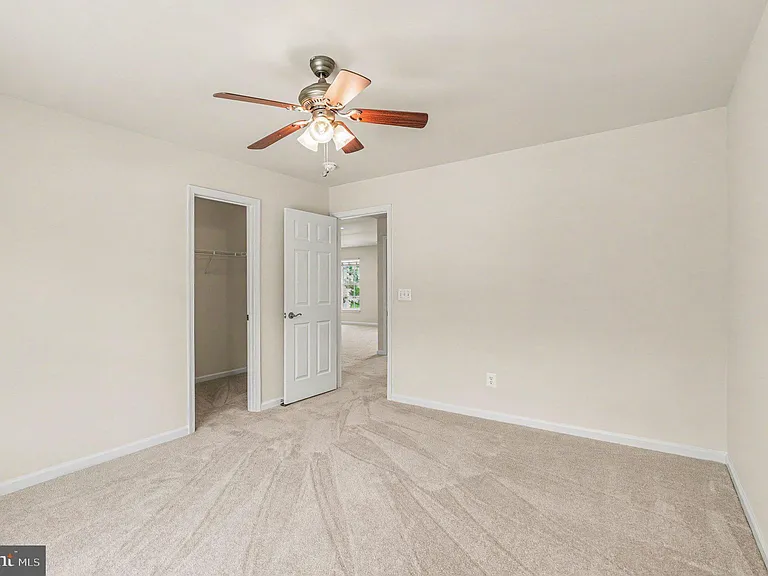 9709 Glenn Brooke Ct — Photo 25
