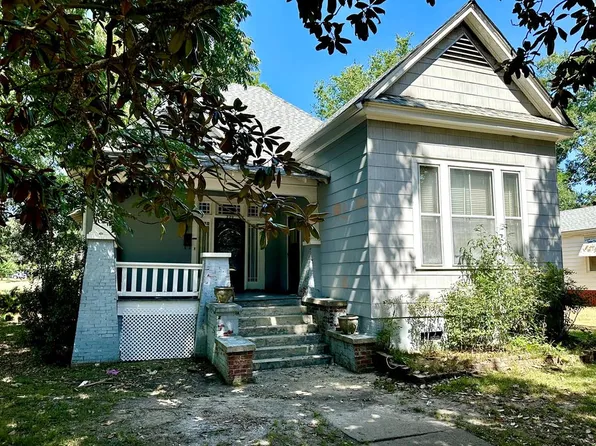 220 S 4th St, McComb, MS 39648