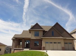 1045 Meadowlark Dr, Iowa City, IA 52246
