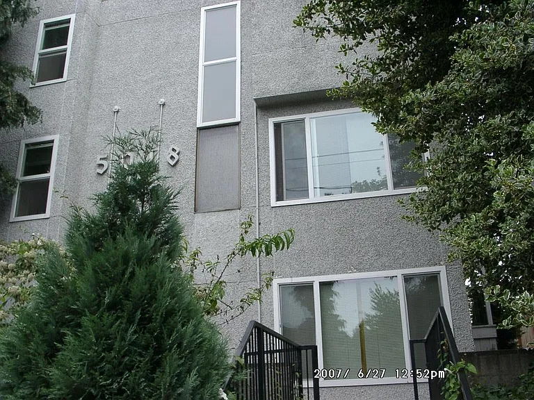 5018 11th Ave NE #A — Photo 1