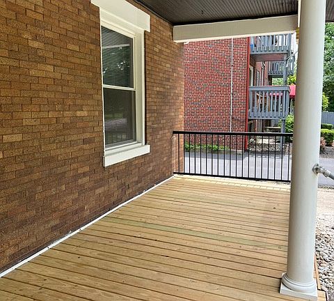 3rd image of 3520 Stettinius Ave #1