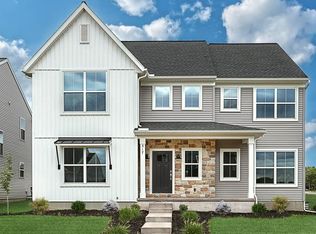 517 Charleston Dr, Mechanicsburg, PA 17055