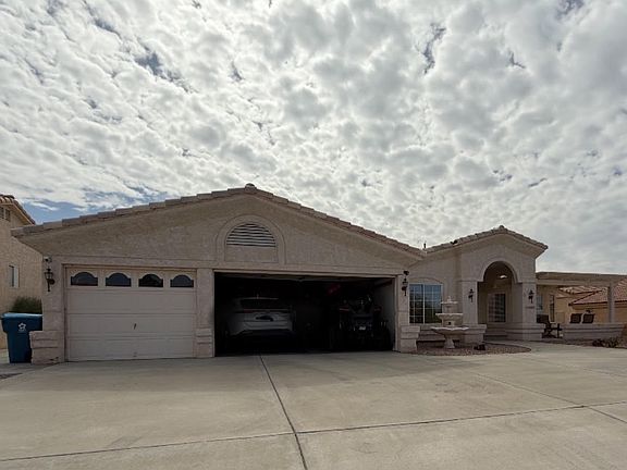 3 car garage